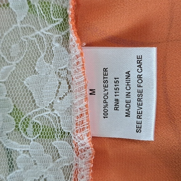Romeo & Juliet Coutour Blouse Orange with Ivory Lace Details Size Medium - Picture 9 of 12
